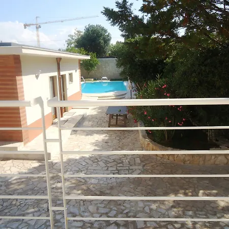 Dafne 3* Bari